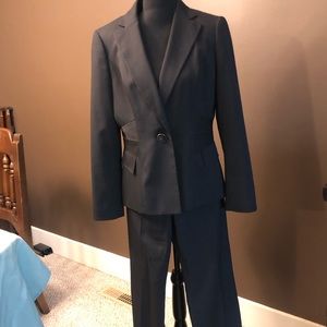 Kasper Black pant suit